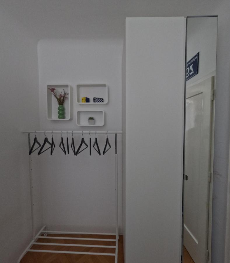 Vienna: Cozy 2-room Apt. Apartament Viena