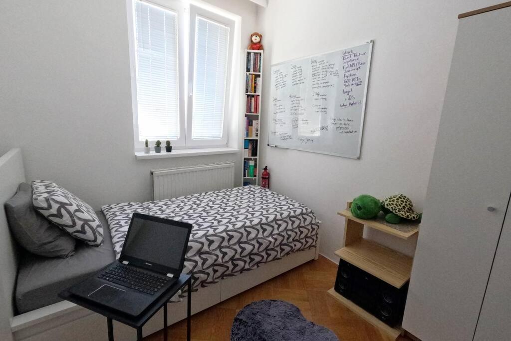 Vienna: Cozy 2-room Apt. Apartament Viena